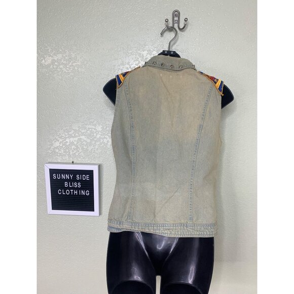 36point5 Distressed Light Denim Vest with Stud Accents On Collar Size Medium - Picture 5 of 11